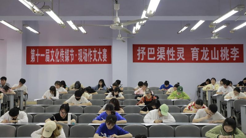 揭秘个人短视频批量定制服务：价格背后的秘密