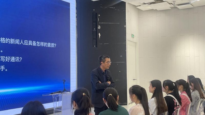 高端商务会议布置效果图：材质选择与设计要点